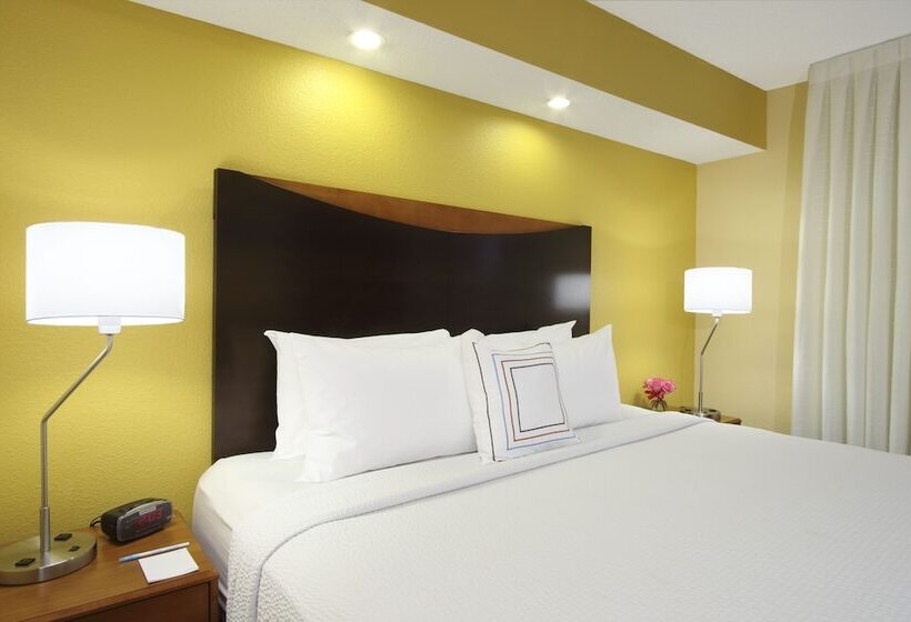 هتل Fairfield Inn & Suites Colorado Springs South