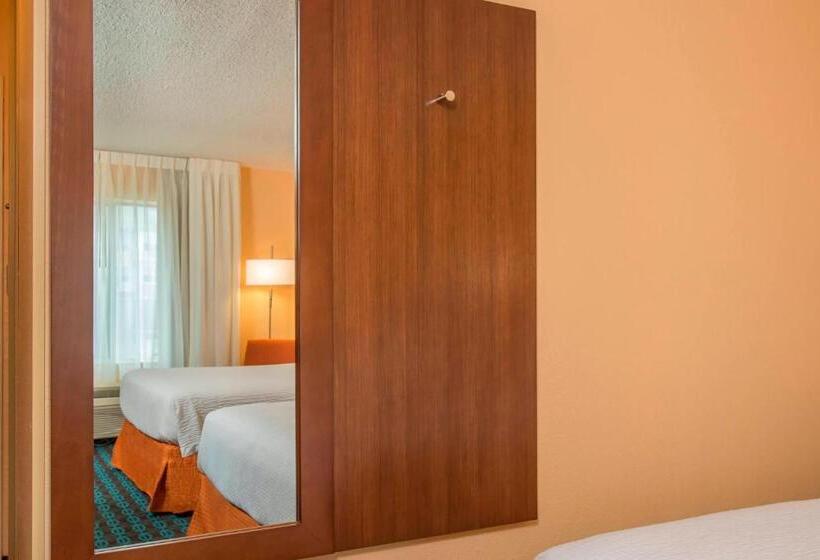 هتل Fairfield Inn & Suites By Marriott Frederick