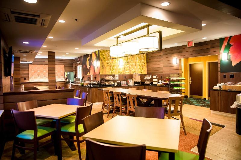 호텔 Fairfield Inn & Suites Fredericksburg