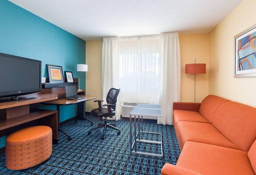 هتل Fairfield Inn & Suites Grand Rapids