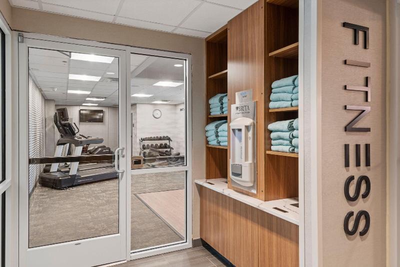 هتل Fairfield Inn & Suites By Marriott Hickory