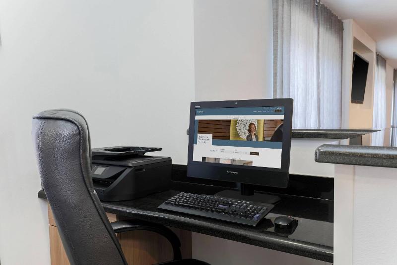 هتل Fairfield Inn & Suites Houston Westchase