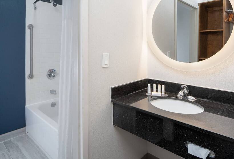 هتل Fairfield Inn And Suites By Marriott Lake Charles   Sulphur