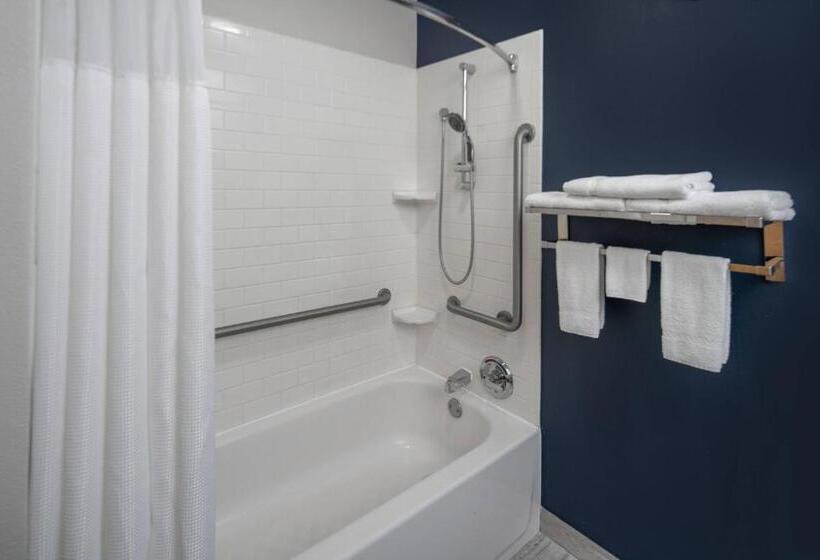 هتل Fairfield Inn And Suites By Marriott Lake Charles   Sulphur