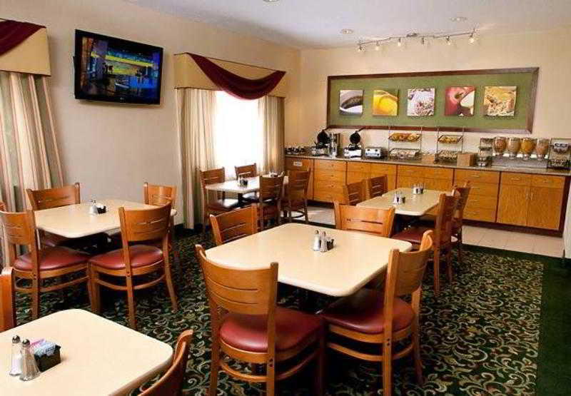 هتل Fairfield Inn & Suites Longview