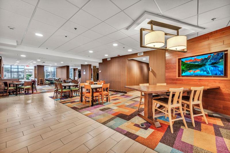 هتل Fairfield Inn By Marriott Lumberton