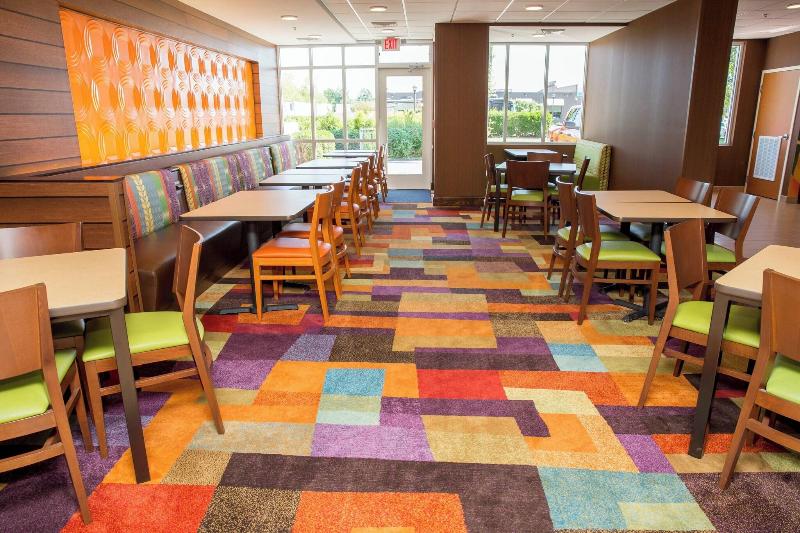 هتل Fairfield Inn By Marriott Lumberton