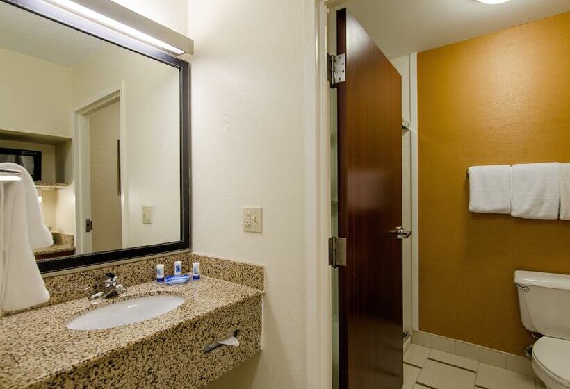 בית מלון כפרי Fairfield Inn And Suites By Marriott Potomac Mills Woodbridge