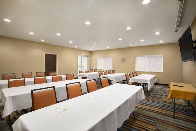 בית מלון כפרי Fairfield Inn & Suites By Marriott Quincy