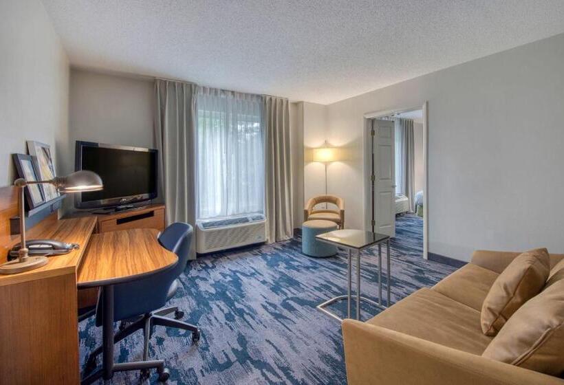 هتل Fairfield Inn & Suites Raleigh Crabtree Valley