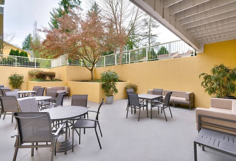 هتل Fairfield Inn & Suites Seattle Bellevue/redmond