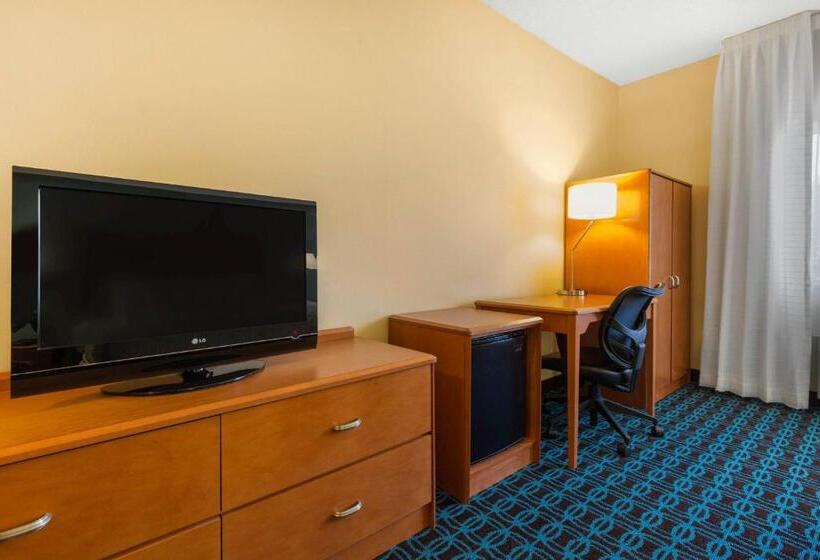 هتل Fairfield Inn & Suites St. Cloud