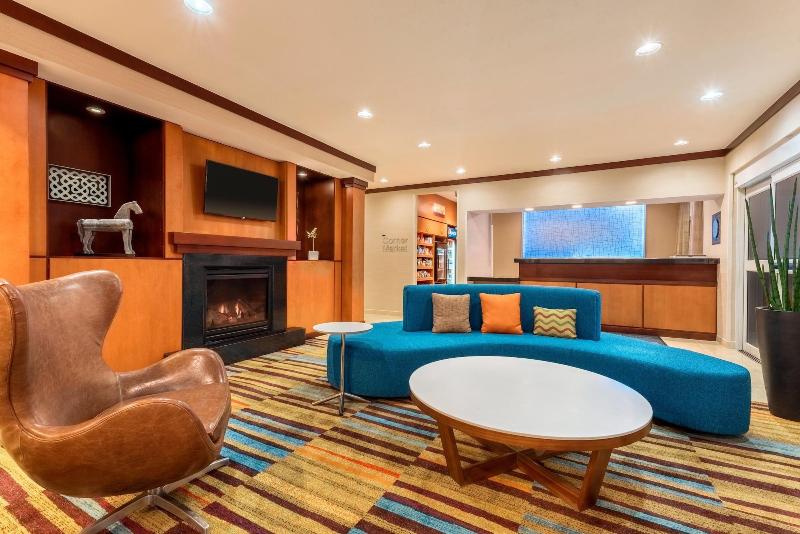 בית מלון כפרי Fairfield Inn & Suites Stevens Point