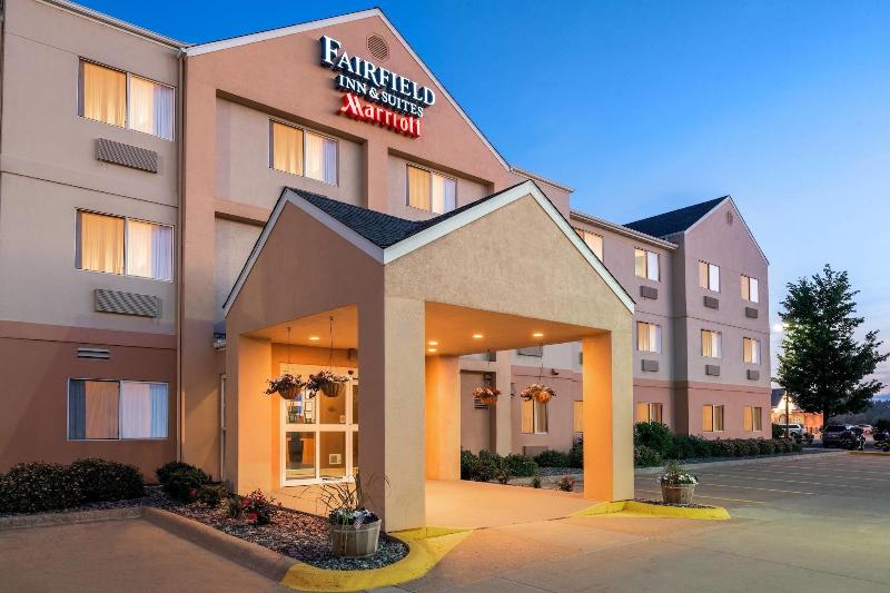 호텔 Fairfield Inn & Suites Stevens Point