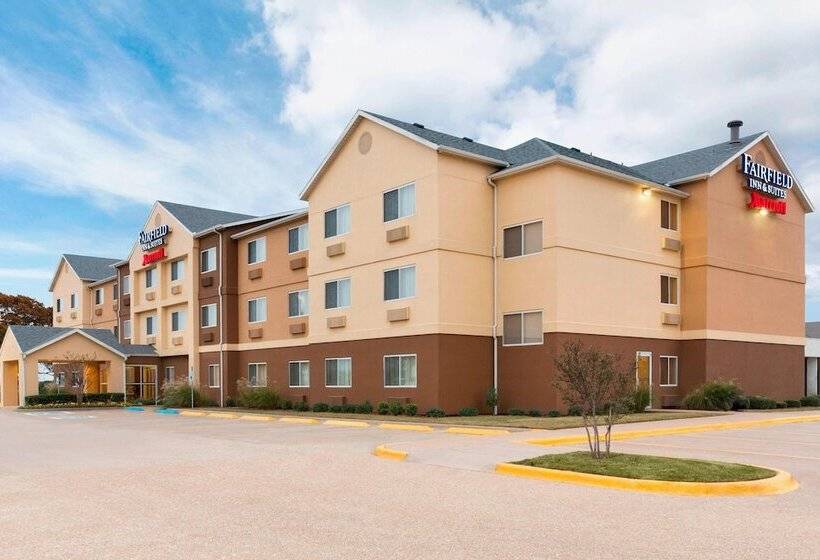 Отель Fairfield Inn & Suites Waco South