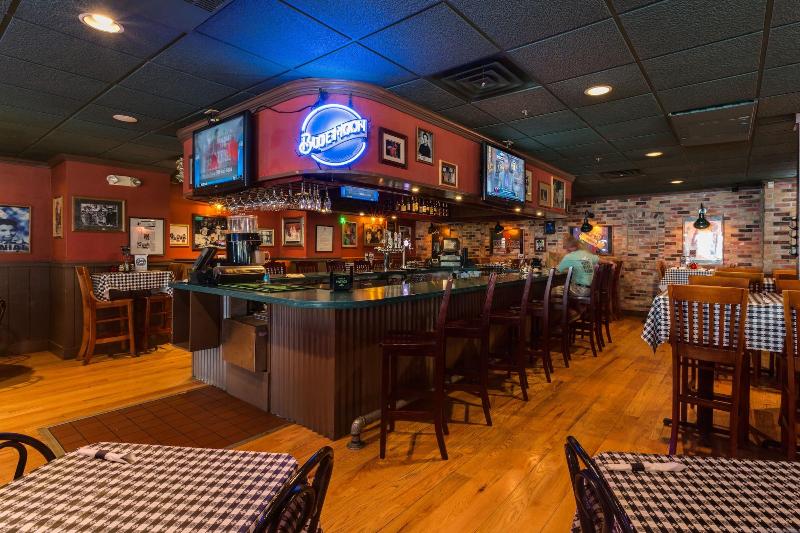 בית מלון כפרי Harbor Shores On Lake Geneva