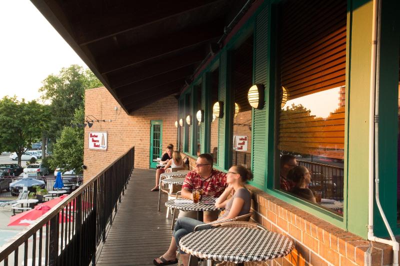 هتل Harbor Shores On Lake Geneva