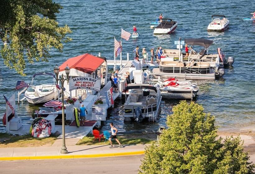 هتل Harbor Shores On Lake Geneva