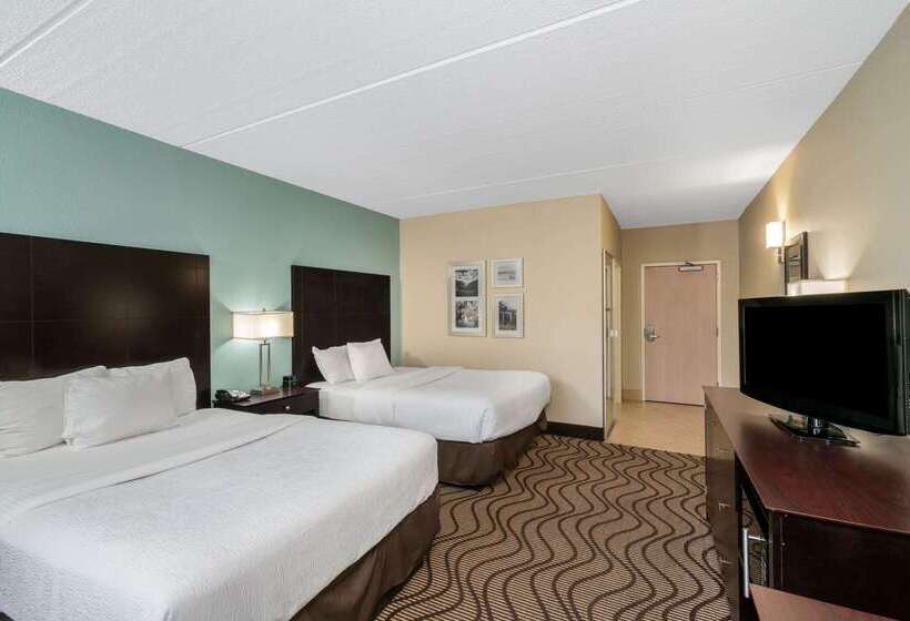 ホテル La Quinta Inn & Suites By Wyndham Knoxville Airport