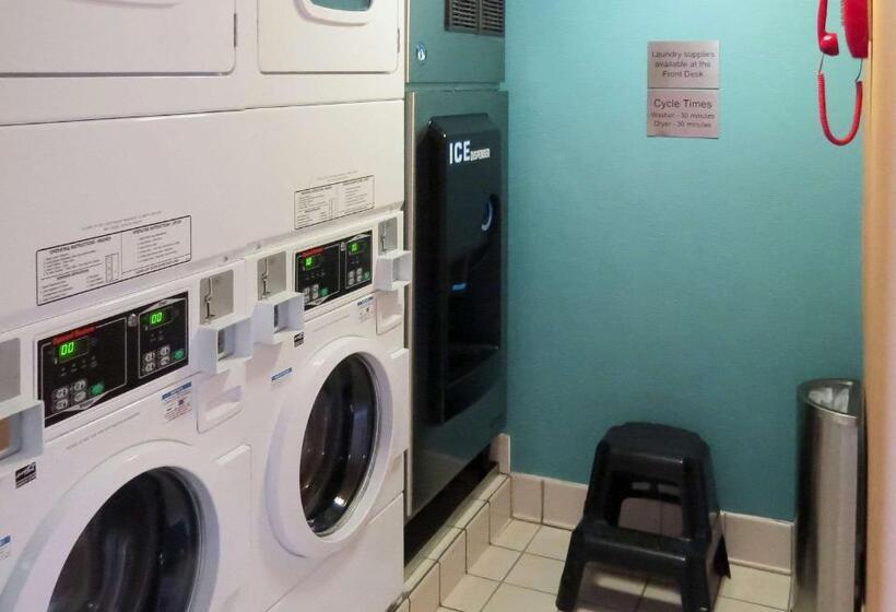 ホテル Quality Inn Cranberry Township