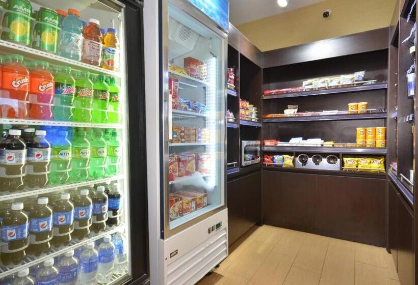 هتل Spark By Hilton Springfield Southwest