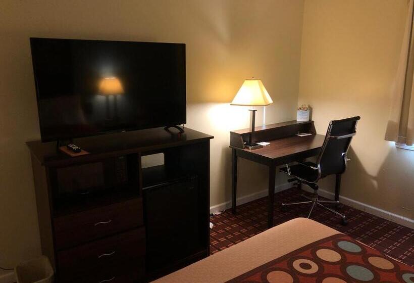 هتل Super 8 By Wyndham Plover Stevens Point Area
