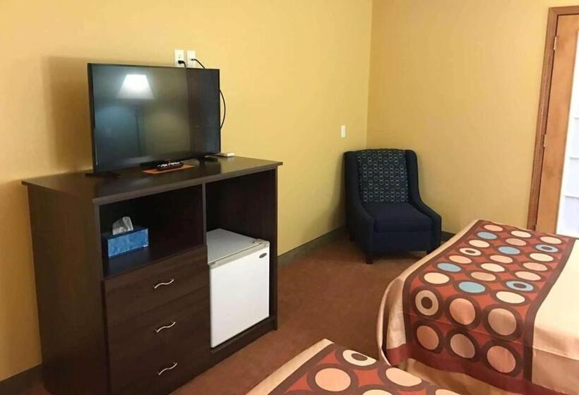 هتل Super 8 By Wyndham Plover Stevens Point Area