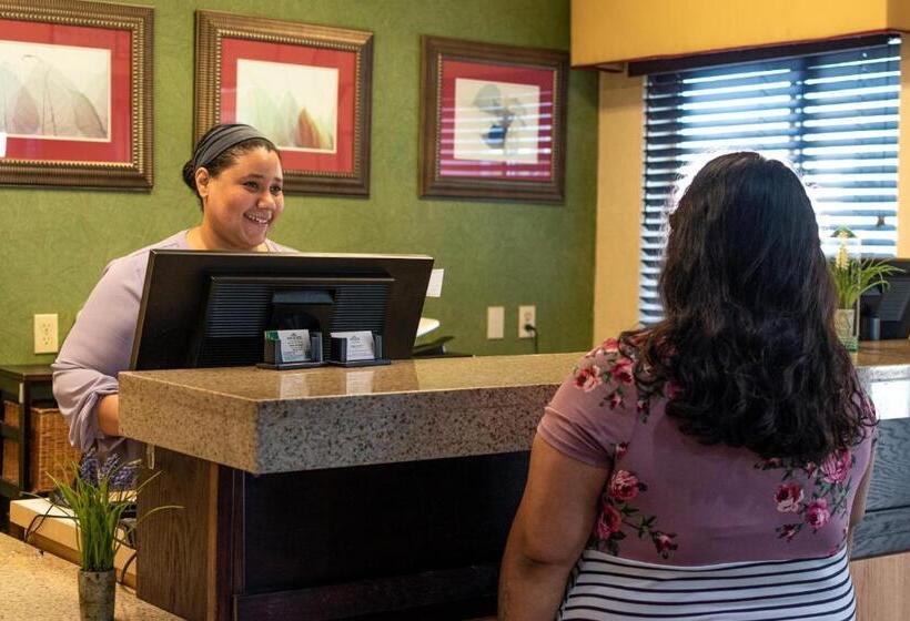 هتل Wingate By Wyndham Sioux City