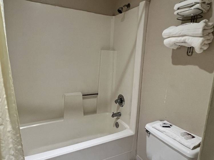 مُتل Americas Best Value Inn Edna