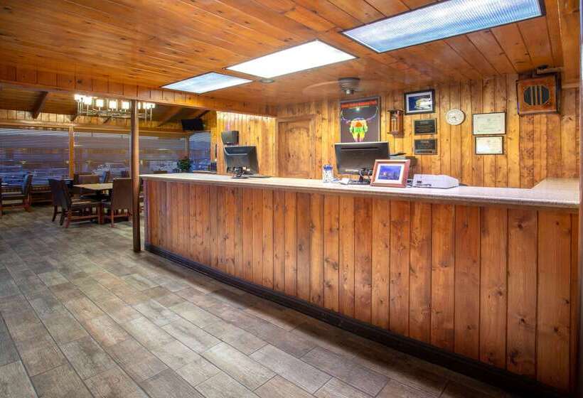 منتجع Travelodge By Wyndham Hawthorne