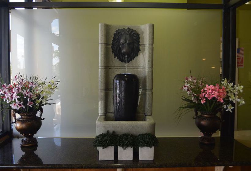 Summit Inn Hotel & Suites