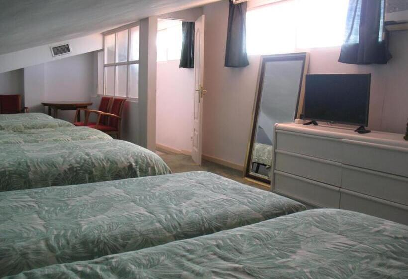 Pensión Residencial Playa Lisa