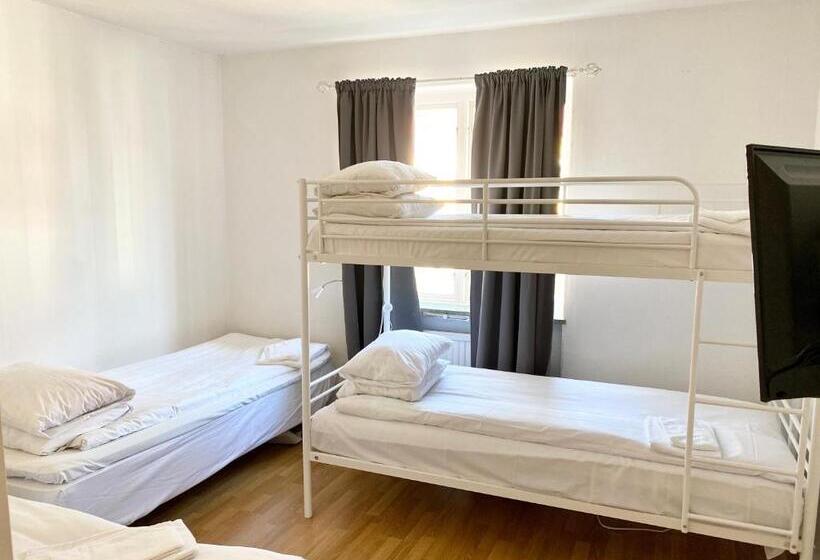 הוסטל Karlskrona H&h
