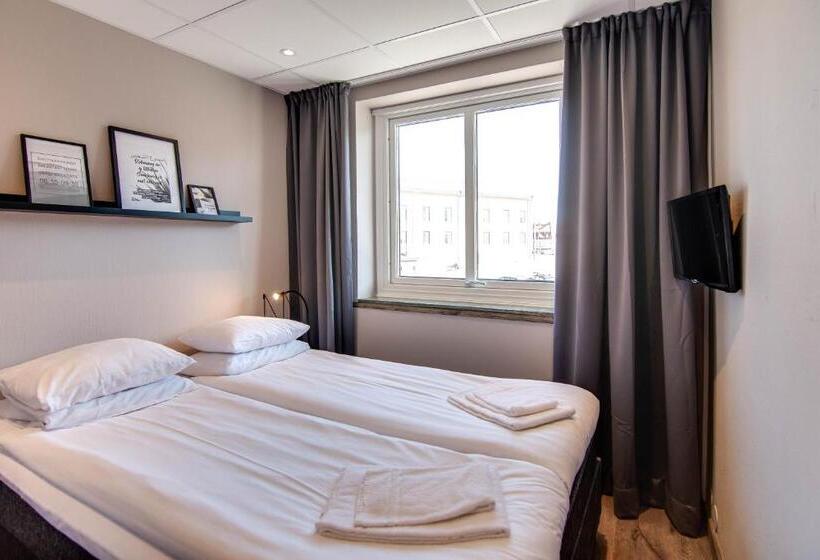 הוסטל Karlskrona H&h