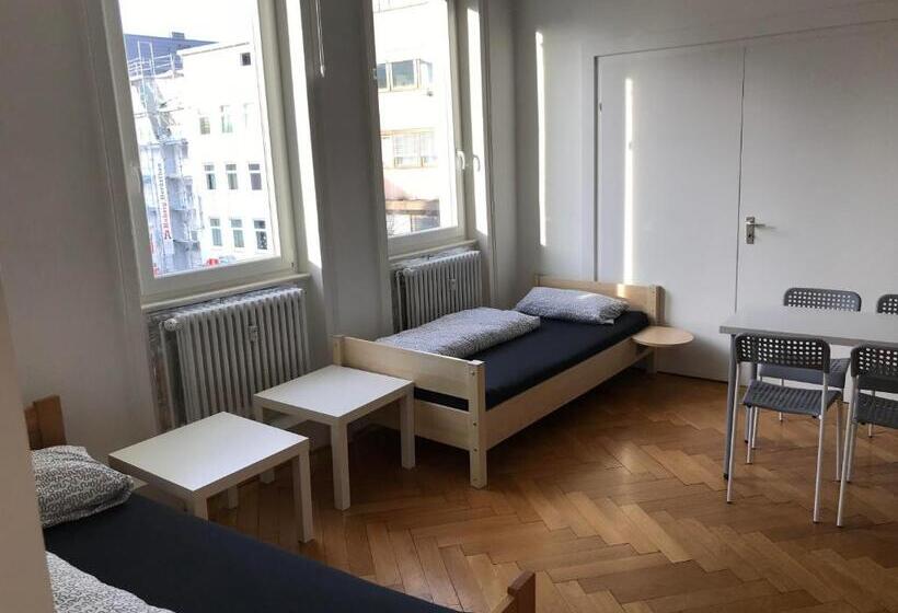 הוסטל Unterkunft Göppingen