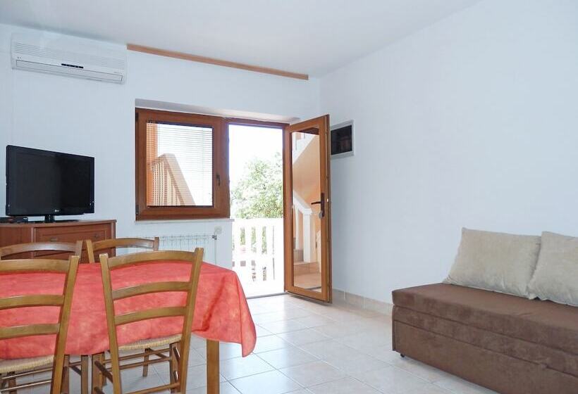 Apartments Idila