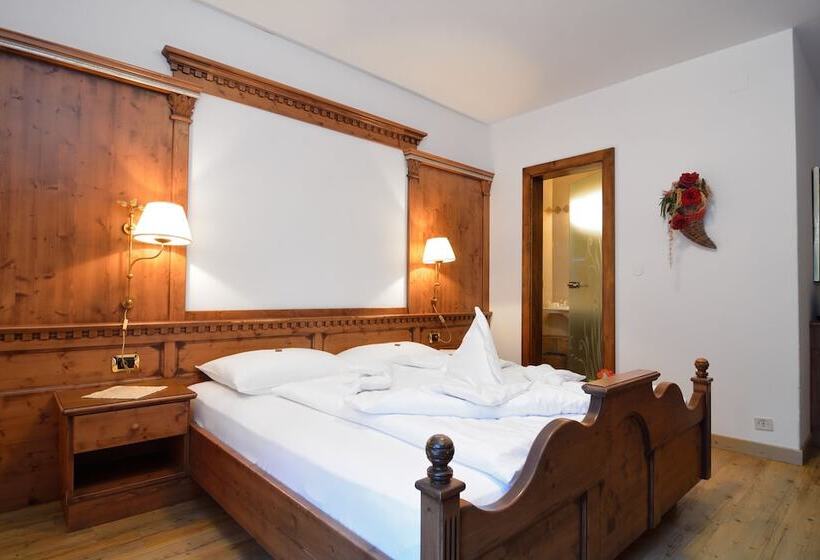 تختخواب و صبحانه Garni Hotel And Apartments Wildbach