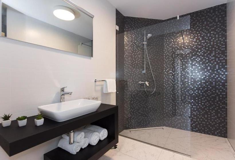 تختخواب و صبحانه Pansion Leggero