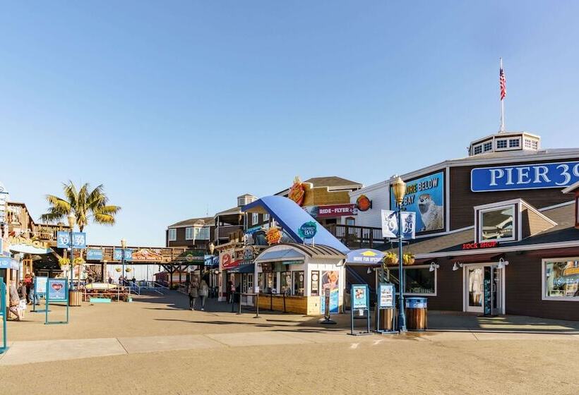 هتل Caza Fishermans Wharf