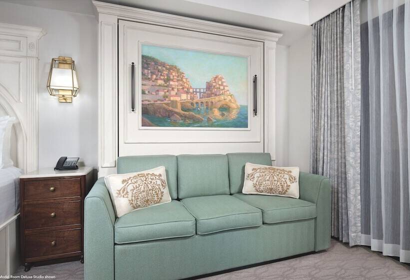 هتل Disney's Riviera Resort