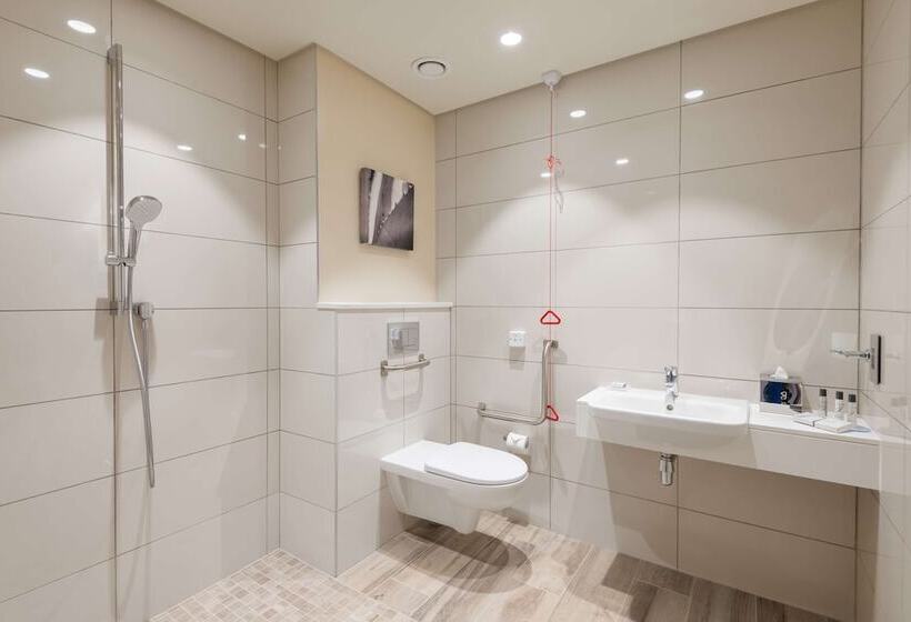 هتل Hilton Garden Inn Windhoek