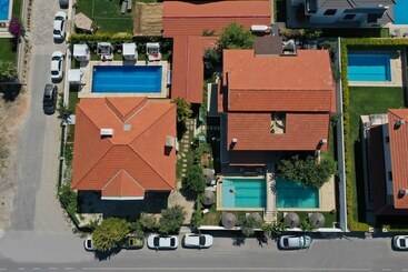 هتل Lamira Suites Alacati