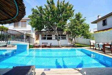 هتل Lamira Suites Alacati