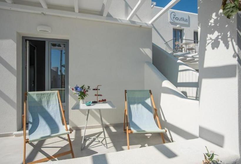 هتل Nautilus Apartments Suites