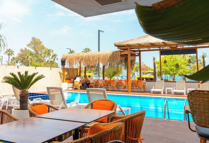 Reo Hotel & Spa