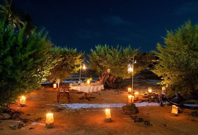 בית מלון כפרי Upendo Beach Boutique