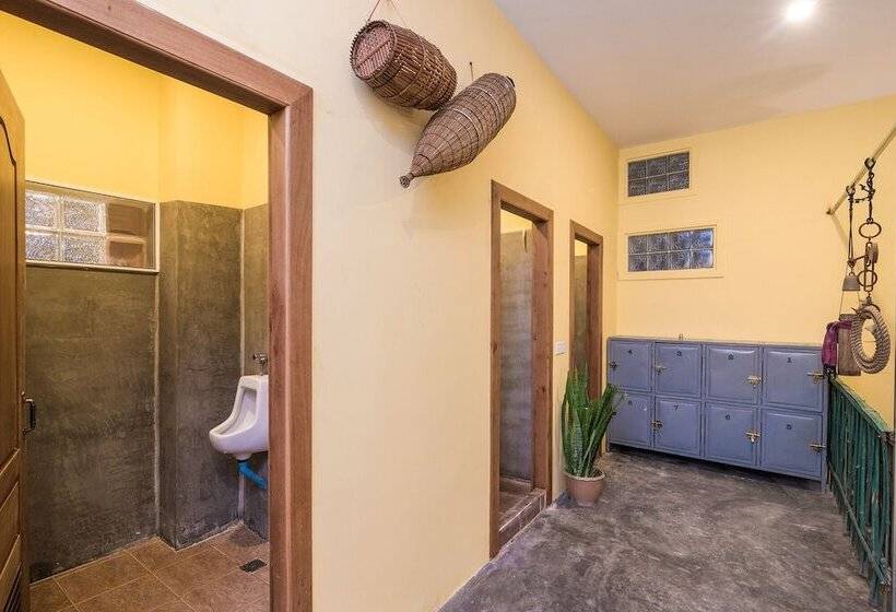 World Walkers Hostel