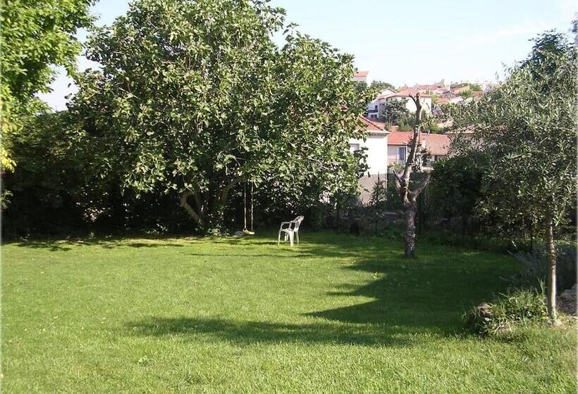 تختخواب و صبحانه Chambres D Hotes Beziers