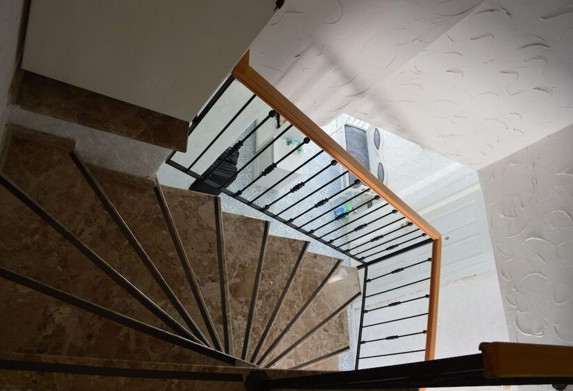 تختخواب و صبحانه Kybele Suites Alacati