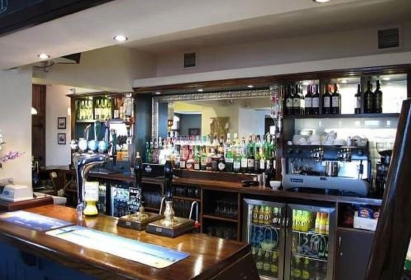 Хостел Old Red House